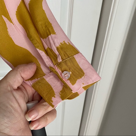 CONTRASTING PEBBLE PRINT SHIRT BLOUSE BY DIXIE - Picture 8 of 9